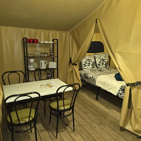 Clos Des Monts Tente Safari R * Saint-Martin-des-Besaces