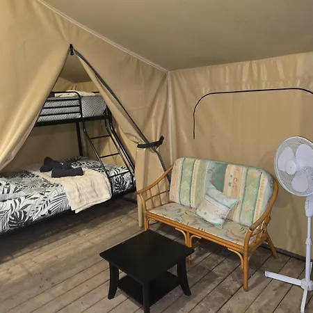 Clos Des Monts Tente Safari R אוהל מפואר