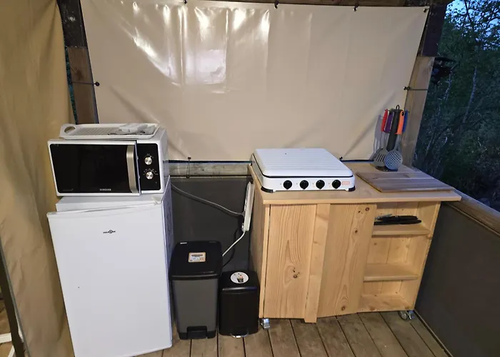 Clos Des Monts Tente Safari R Luxury tent Saint-Martin-des-Besaces