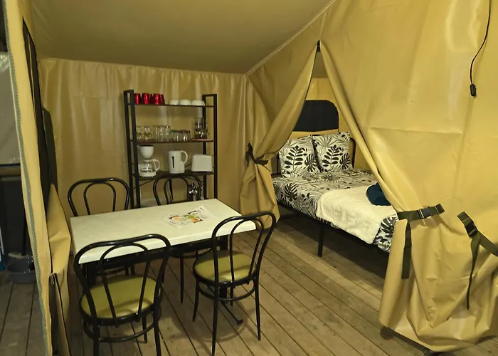 Clos Des Monts Tente Safari R * Saint-Martin-des-Besaces